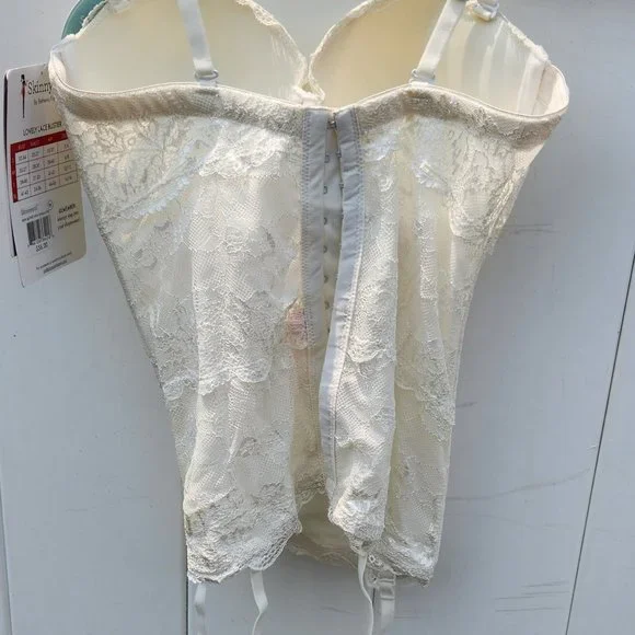 NEW Skinny Girl Lovely Lace Bustier - Picture 4 of 10